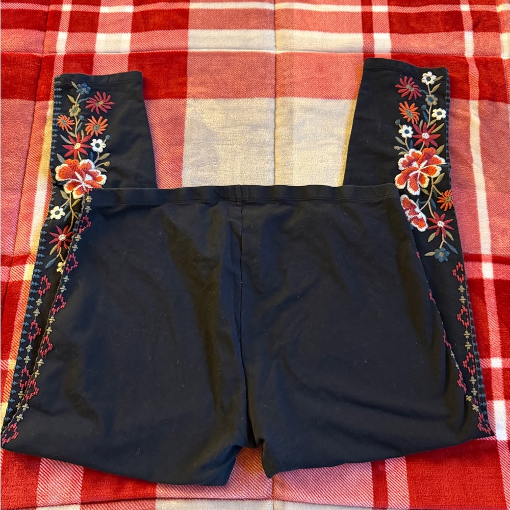 Johnny Was Embroidered Black Women's Leggings - Picture 2 of 7